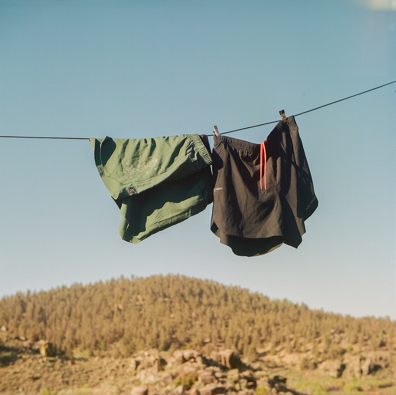 RUN AMOK: Die neuen Baja Shorts