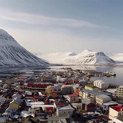 ISLAND ERWARTET SIE!