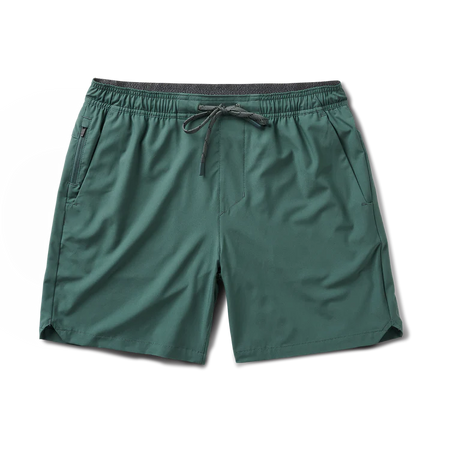Vorderansicht der waldgrünen Roark Shorts mit Kordelzug in der Taille und Seitentaschen, ideal für Komfort und aktive Kleidung.